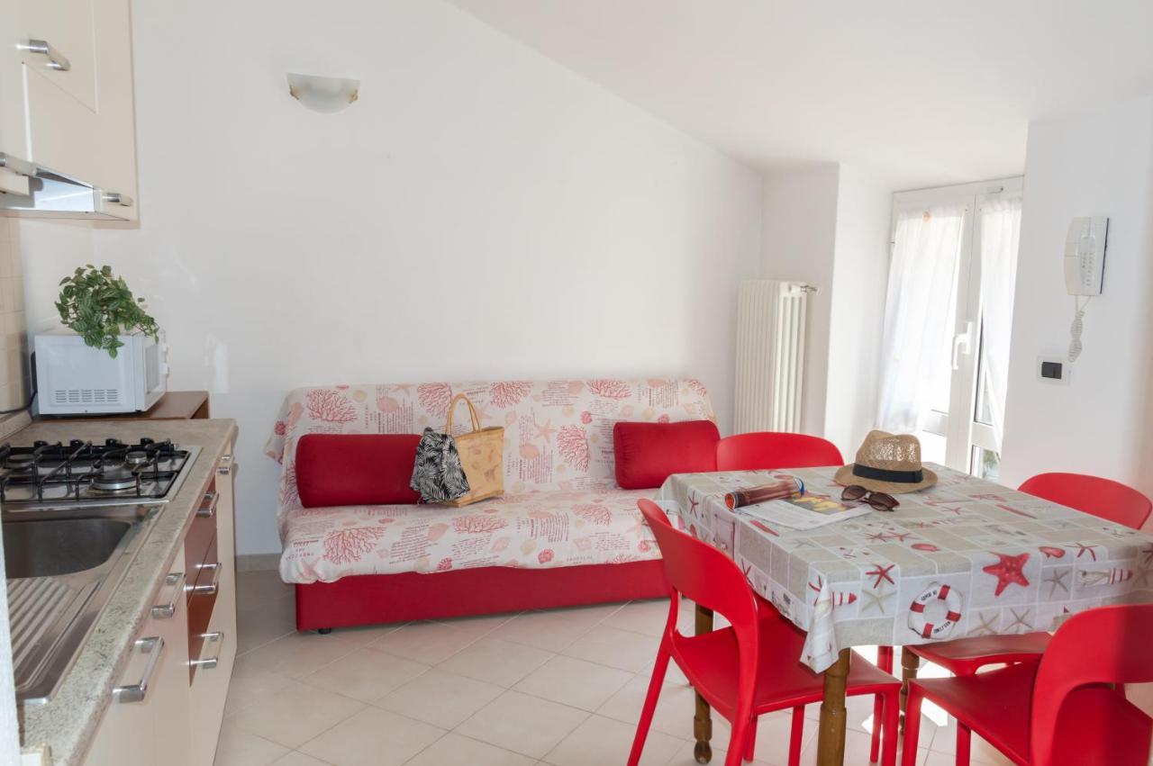 Residence Italia 菲纳莱利古雷 外观 照片